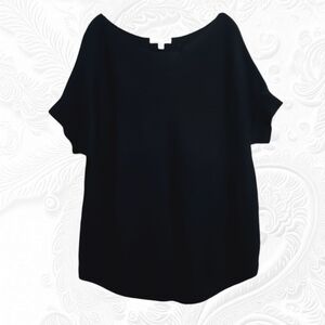 Banana Republic Oversized Black Cropped Sleeve Sweater‎